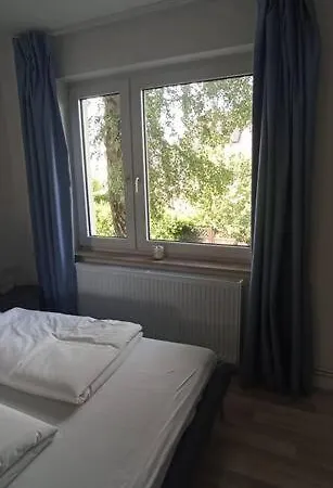 Zentrale Und Hochwertige 2-zimmer-wohnung Διαμέρισμα