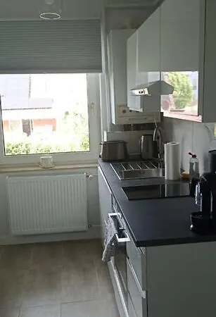 Zentrale Und Hochwertige 2-zimmer-wohnung Διαμέρισμα