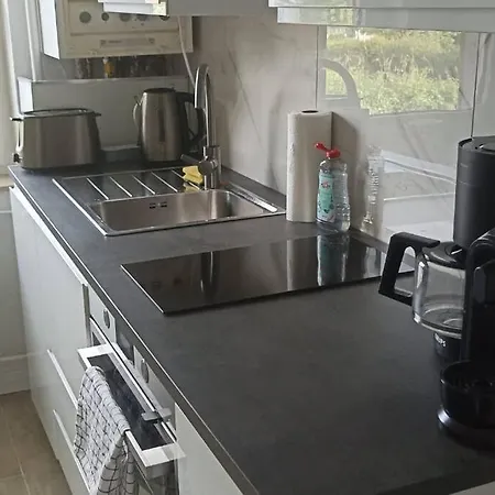 Διαμέρισμα Zentrale Und Hochwertige 2-zimmer-wohnung *